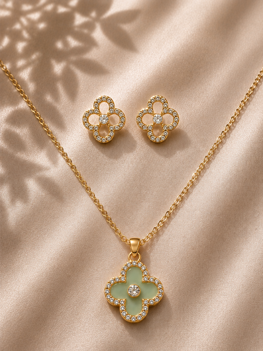 Crystal Clover Jewelry Set