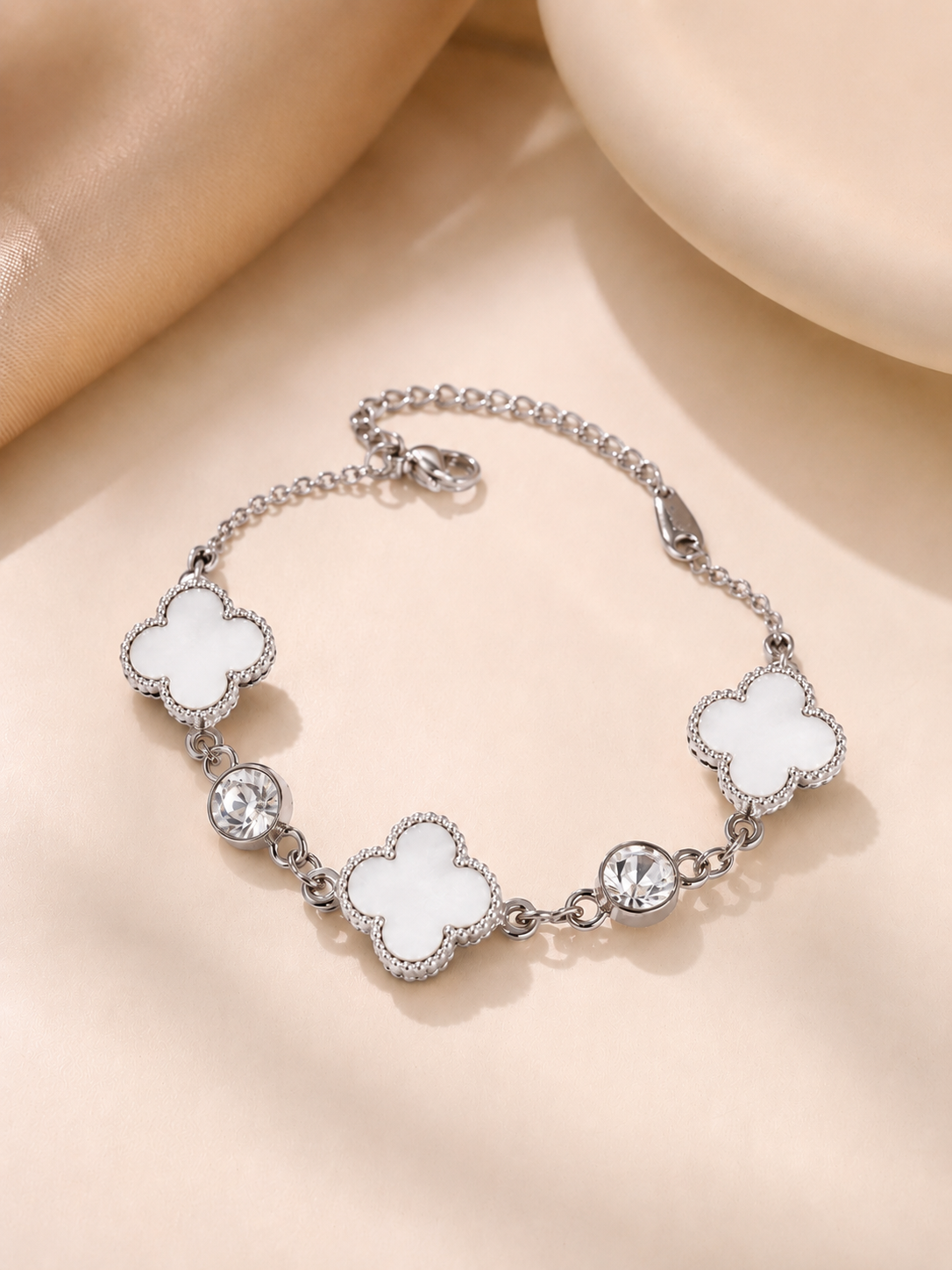Luxury Clover Crystal Bracelet