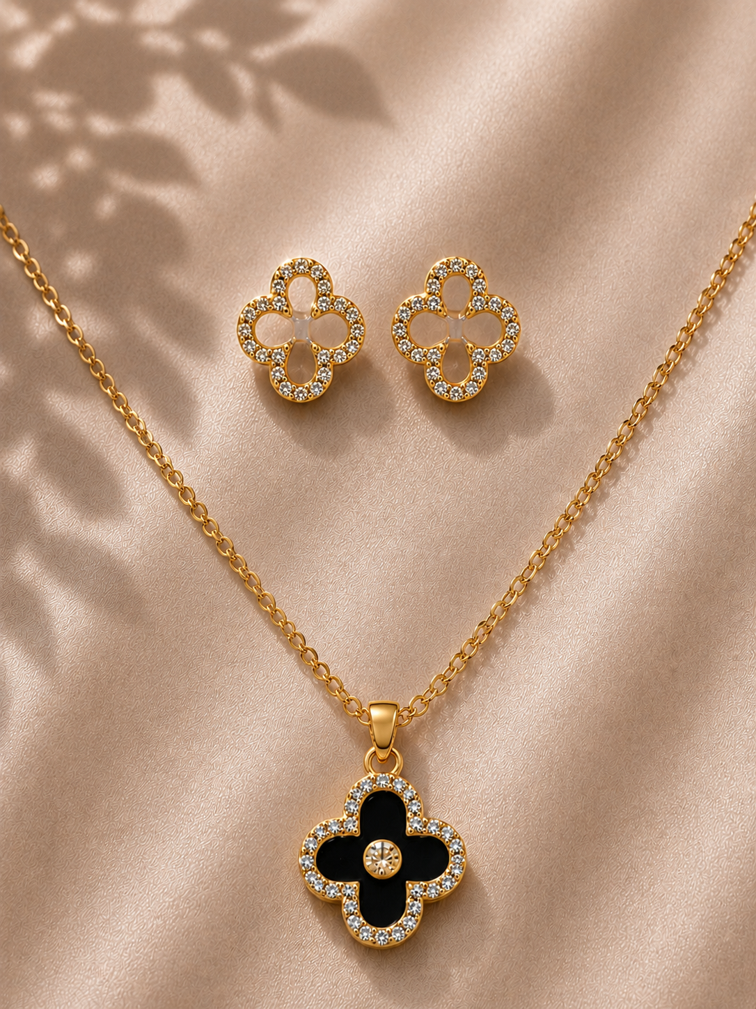 Crystal Clover Jewelry Set