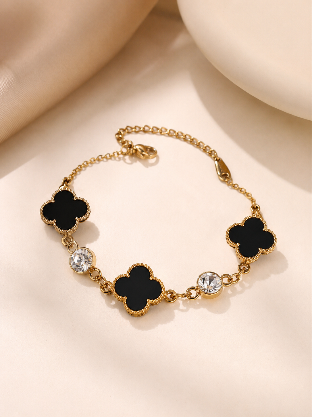 Luxury Clover Crystal Bracelet